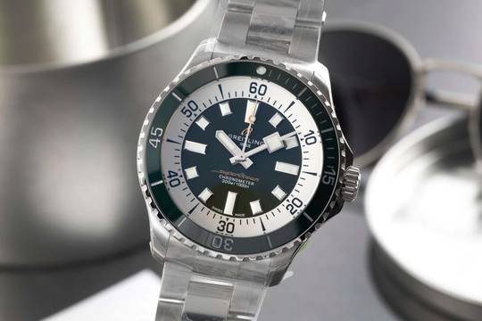  Breitling Superocean 44 Automatic 44 Green Herrenuhr Ref A17376A31L1A1 