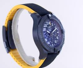 Thumbnail von Breitling Avenger Hurricane Chronograph Breitlight 24H Dial Rubber Strap 50mm B+P