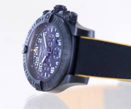Thumbnail von Breitling Avenger Hurricane Chronograph Breitlight 24H Dial Rubber Strap 50mm B+P