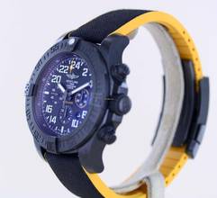 Thumbnail von Breitling Avenger Hurricane Chronograph Breitlight 24H Dial Rubber Strap 50mm B+P