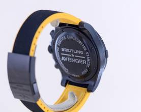 Thumbnail von Breitling Avenger Hurricane Chronograph Breitlight 24H Dial Rubber Strap 50mm B+P