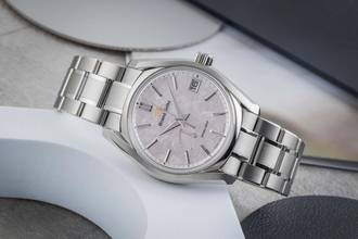Thumbnail von Grand Seiko Heritage Collection Shunbun Titanium Automatic Ref. SBGA413G B&P 2025