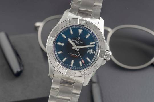  Breitling Avenger Automatic 42 Stahl Herrenuhr Ref. A17328101B1A1 