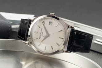 Thumbnail von Patek Philippe Calatrava 18K (0.750) white gold automatic Ref. 5296G-010 B&P 2009