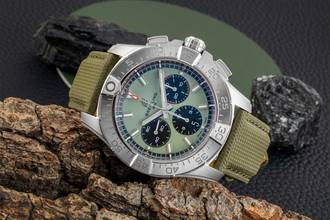 Thumbnail von Breitling Avenger B01 Chronograph 44 Stainless Steel Ref. AB0147101L1X1 NP 6900 €