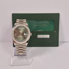 Thumbnail von Rolex Day-Date 40 Presidente Ouro Branco Olive Green Automático Completo