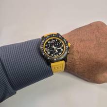 Thumbnail von Breitling Endurance Pro Yellow Edition 44mm Quartz Complete