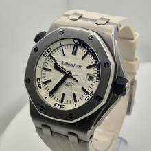 Thumbnail von Audemars Piguet Royal Oak Offshore Diver White Edition 42mm Automatic Complete