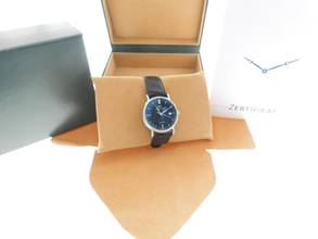 Thumbnail von IWC Portofino Automatic men's watch 39mm with crocodile strap and folding clasp, top condition, original strap and clasp