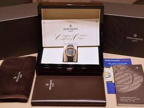 Thumbnail von Patek Philippe Aquanaut 5269r-001 Travel Time Quartz Rose Gold Blue Dial New 2026
