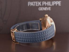 Thumbnail von Patek Philippe Aquanaut 5269r-001 Travel Time Quartz Rose Gold Blue Dial New 2026