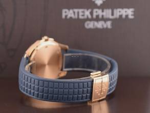 Thumbnail von Patek Philippe Aquanaut 5269r-001 Travel Time Quartz Rose Gold Blue Dial New 2026