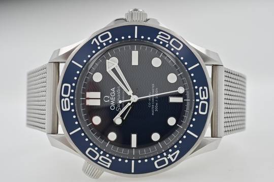  Omega Seamaster Diver 300 M 007 Bond 60th Anniversary Blue Dial 21030422003002 