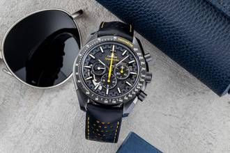 Thumbnail von Omega Speedmaster Dark Side Of The Moon Apollo 8 311.92.44.30.01.001 B&P