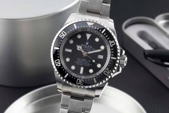  Rolex Sea-Dweller Deepsea Black Dial Oyster Stahl Automatik Ref. 116660 Papiere 