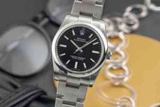 Rolex Oyster Perpetual 34 Black Dial Automatic Stainless Steel Ref. 124200 B&P 2022