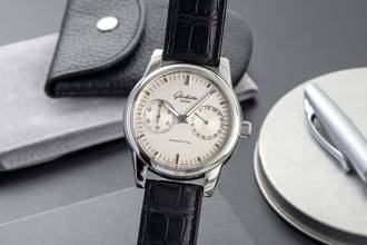 Glashütte Original Senator Steel Automatic Men's Ref 1-39-58-02-02-04 Box & Papers 2011