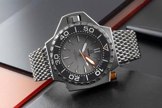Thumbnail von Omega Seamaster PloProf Titanium Automatic Ref. 227.90.55.21.99.001 B&P 2017