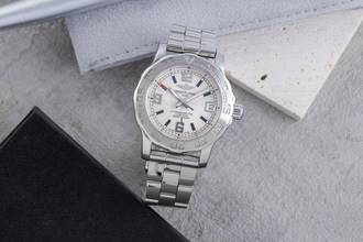 Thumbnail von Breitling Colt 33 Lady Silver Dial Stainless Steel Quartz Ladies' Watch Ref. A77387 B&P 2012