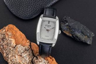 Thumbnail von Glashütte Original Senator Karrée Automatic Stainless Steel Men's Watch Ref. 39-52-53-52-04