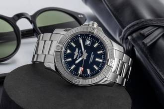 Thumbnail von Breitling Avenger Steel Automatic Men's Watch Ref A17318101B1A1 Box & Papers 2020
