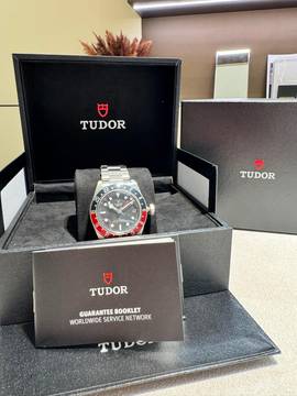 Tudor Black Bay GMT M79830RB-0001