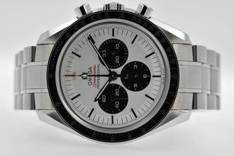 Omega Speedmaster Professional Moonwatch Tokyo 2020 Panda Limited 52230423004001