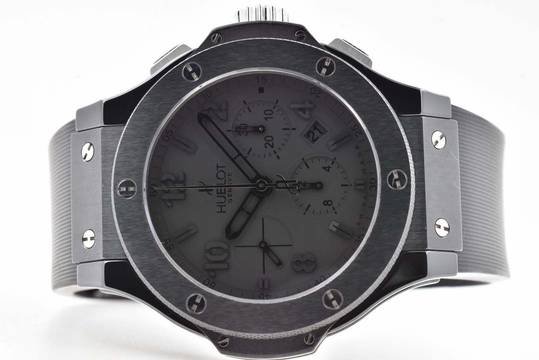  Hublot Big Bang All Black Chronograph 301.CX.134.RX Limited Edition 
