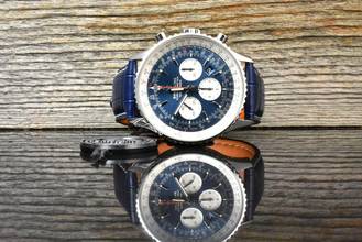 Breitling Navitimer 1 B01 Chronograph 46 Blue Dial MINT / NEUWERTIG Full Set 2019