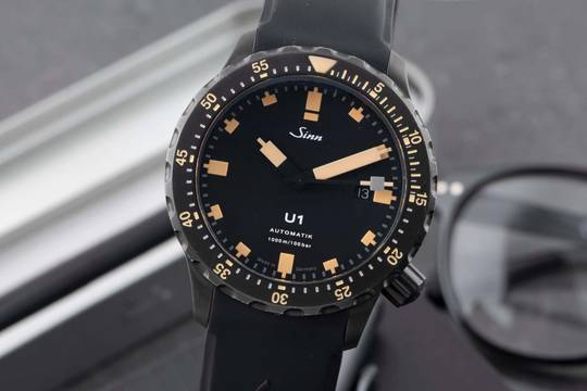  Sinn U1 S E Stahl Automatik Herrenuhr Ref. 1010.023 Box & Papiere 2017 