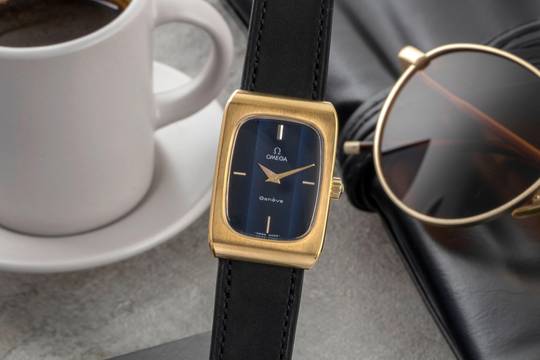  Omega Genève Navy Holo Dial vergoldet Handaufzug Ref. 511.0469 Klassiker 