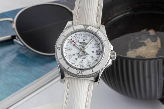  Breitling Superocean II 36 White Automatik Medium Size Ref. A17312D2/A775 B&P 