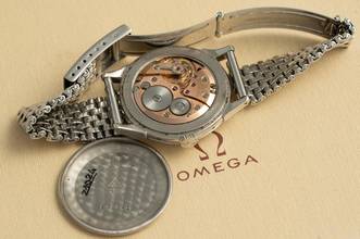 Thumbnail von Omega RARE OVERSIZE 37MM COSMIC MOONPHASE IN STEEL #2486 VINTAGE