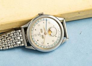 Thumbnail von Omega RARE OVERSIZE 37MM COSMIC MOONPHASE IN STEEL #2486 VINTAGE