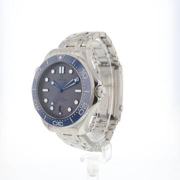  Omega Seamaster Diver 300 M Grey Wave Dial Automatic 