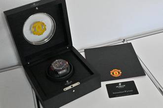Thumbnail von Hublot Big Bang 44 mm Red Devil Big Bang Chronograph Special Piece Manchester United 318.CM.1190.RX.MAN08