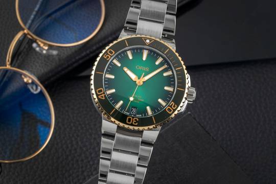  Oris Aquis Date Stahl Automatik Herrenuhr 01 400 7769 6357-07 8 22 09PEB B&P 