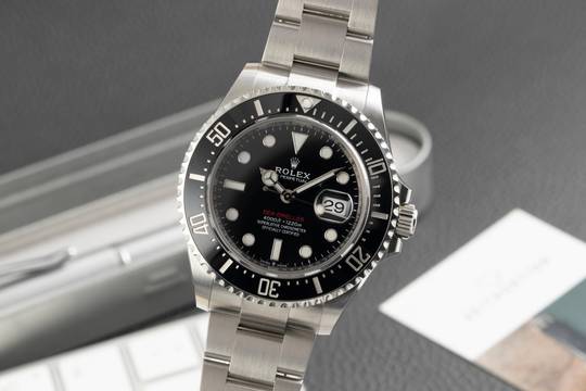  Rolex Sea-Dweller Single Red Edelstahl Herrenuhr Oyster Ref. 126600 B&P 2018 