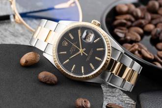 Thumbnail von Rolex Oyster Perpetual Date 34 Black Dial Edelstahl / Gold Ref. 15223 B&P 1994