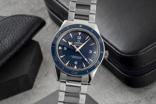  Omega Seamaster 300 Master Co-Axial Automatik Titan Ref. 233.90.41.21.03.001 