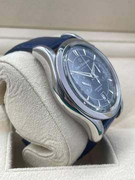 Carl F. Bucherer Manero Flyback LIKE NEW Watch only new band Blue Chronograph