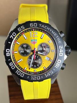 TAG Heuer Formula 1 CAZ101AM.FT8054 Formula 1 Chrono Yellow-NEU-Box + Papiere Full Set NEW-43mm