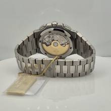 Thumbnail von Patek Philippe Nautilus Travel Time Flyback Chronograph 40.5mm Complete