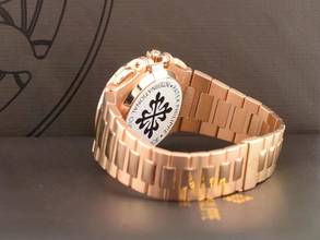 Thumbnail von Patek Philippe Nautilus 5980/1R - Like New Full Set Service Patek