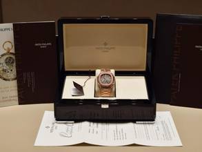 Thumbnail von Patek Philippe Nautilus 5980/1R - Like New Full Set Service Patek