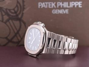 Thumbnail von Patek Philippe Nautilus 3711/1g Super Rare White Gold Full Set 2006