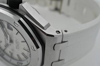 Thumbnail von Audemars Piguet Royal Oak Offshore Diver Silver Dial 15710ST.OO.A002CA.02