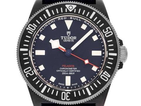  Tudor Pelagos FXD Alinghi Red Bull Racing Edition Ref.M25707KN-0001 2026 Full Set Ungetragen Pelagos FXD Alinghi Red Bull Racing Edition 