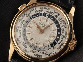 Thumbnail von Patek Philippe World Time Ref.5110R-001 Full Set sehr gut Vintage World Time 18kt Roségold Krokoleder Faltschließe