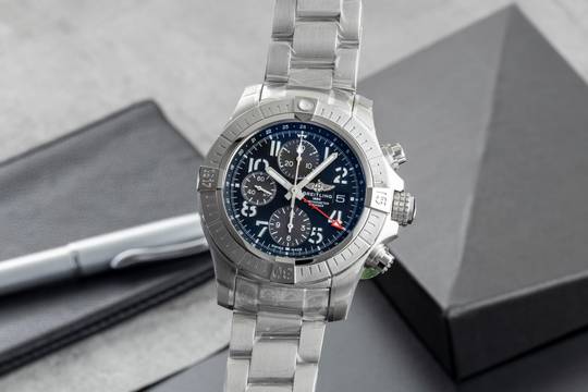  Breitling Avenger Chronograph GMT 45 Automatik Ref. A24315101B1A1 B&P New 